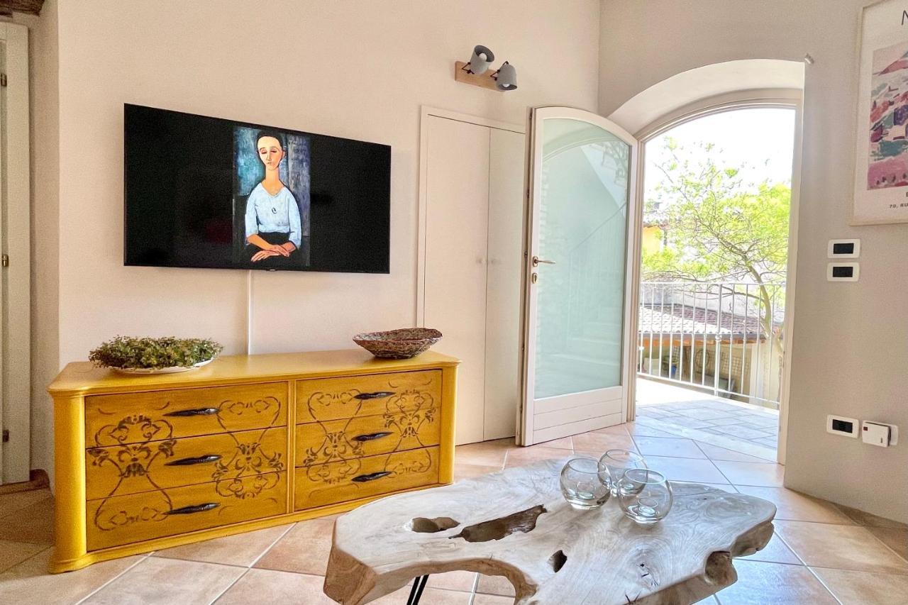Borgo Dei Sogni Apartment Сан Феличе дел Бенако Екстериор снимка