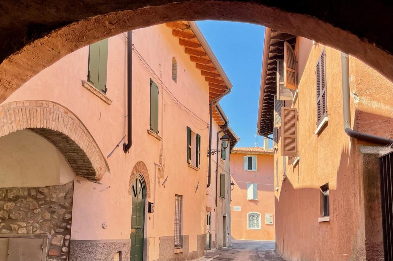 Borgo Dei Sogni Apartment Сан Феличе дел Бенако Екстериор снимка