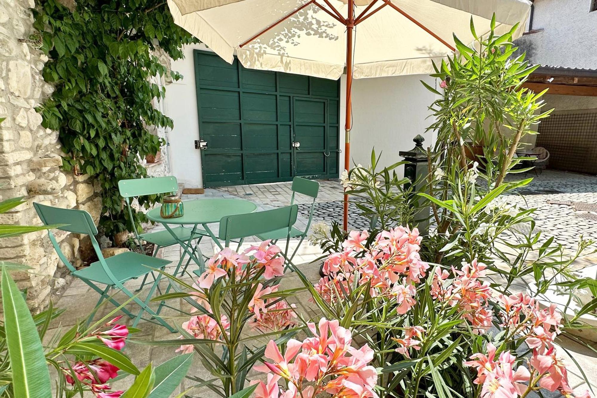 Borgo Dei Sogni Apartment Сан Феличе дел Бенако Екстериор снимка